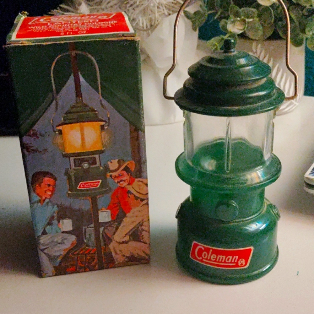 AVON COLMAN LANTERN BOTTLE NO COLOGNE